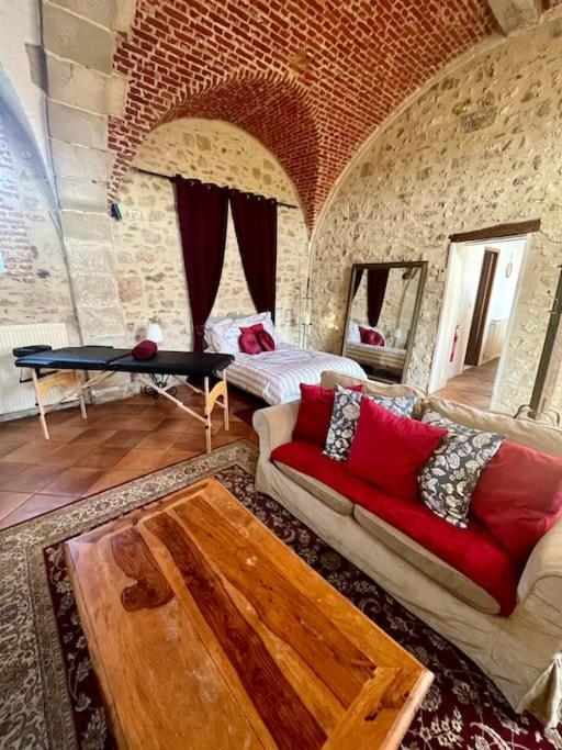 Apartamento Cozy Flat In Castle Near Fontainebleau - 10 Min Fleury-en-Biere Exterior foto